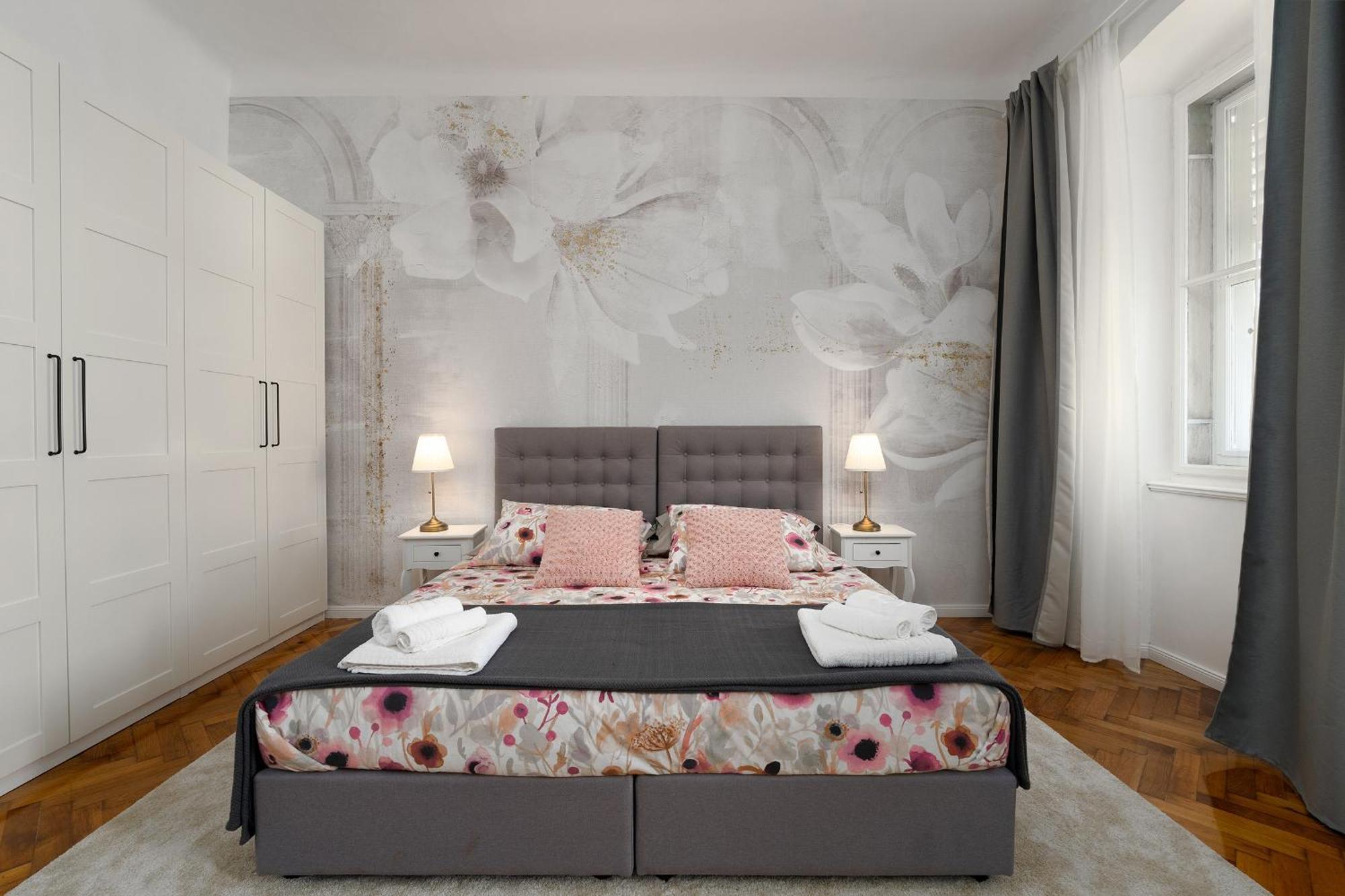 Romeo And Juliet Apartment With Balcony And Sea View Porec Luaran gambar